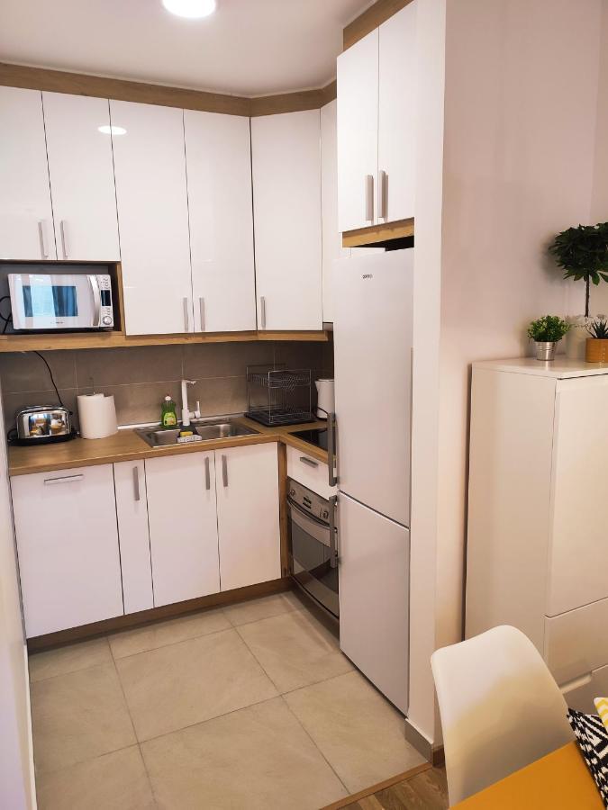 Center Firefly Gardens Apartment โนวีซาด ภายนอก รูปภาพ